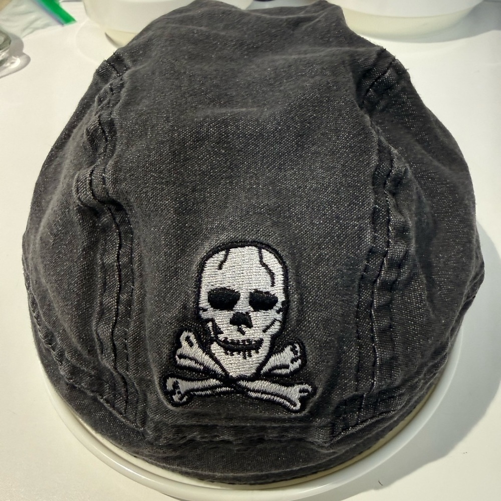 Pirate Skull Cap / Du Rag with Diving Flag Logo on Back โฆ Crossbones Cap, Bikers